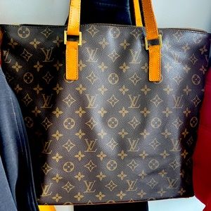 🛑 SOLD 🛑 Preloved Authentic Louis Vuitton Cabas Mezzo Monogram Tote TH0061